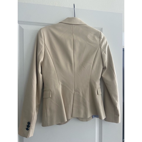 ZARA BLAZER WITH ACCENT BUTTONS ❤️ - Picture 3 of 3